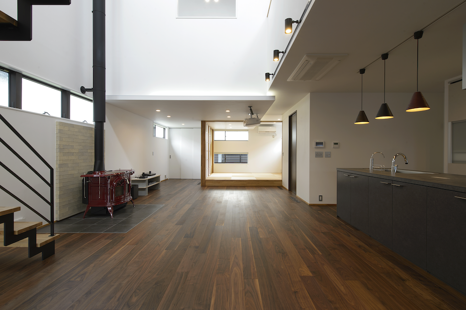 �O�O�E�Ꮼ�����̉Ɖ摜�T