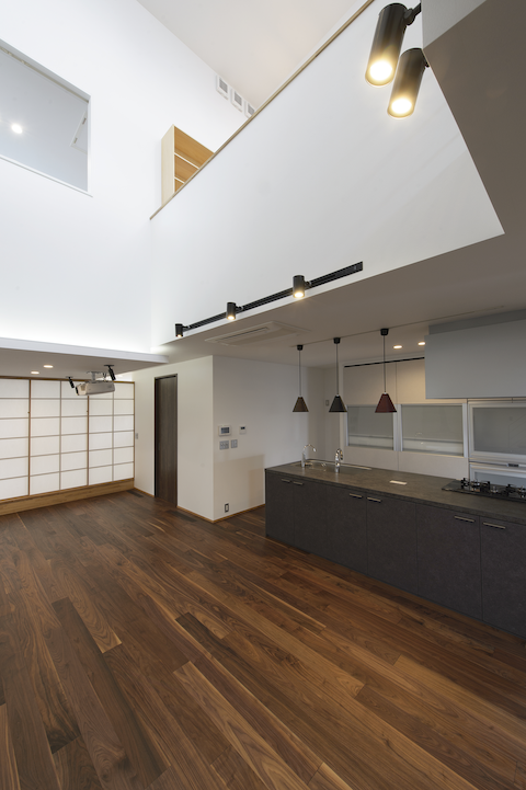 �O�O�E�Ꮼ�����̉Ɖ摜�P�O