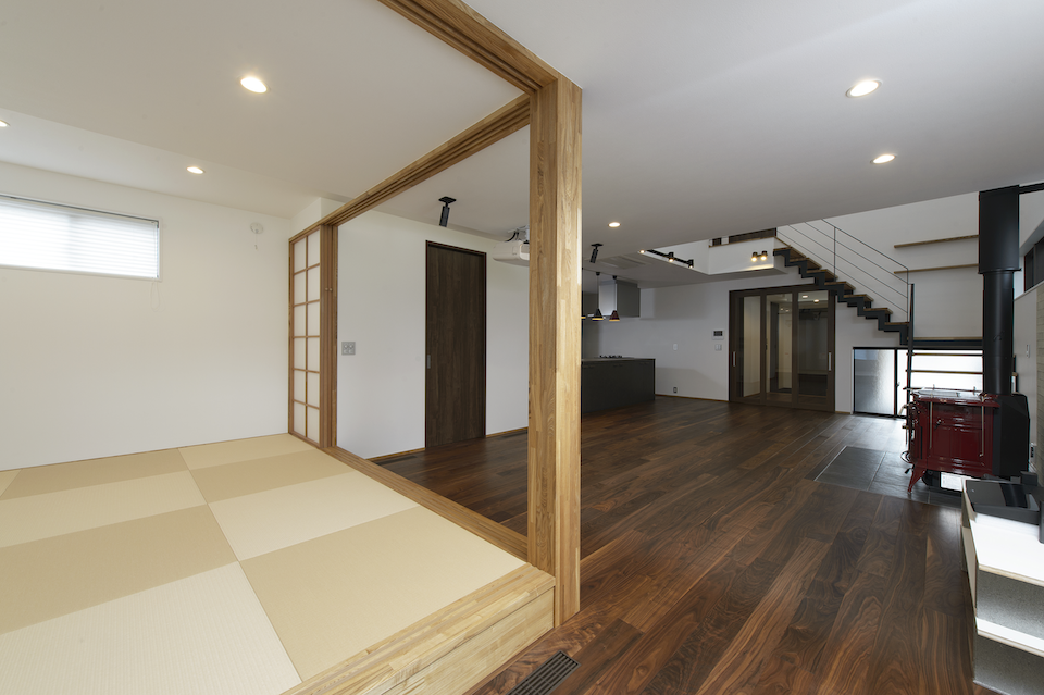 �O�O�E�Ꮼ�����̉Ɖ摜�X