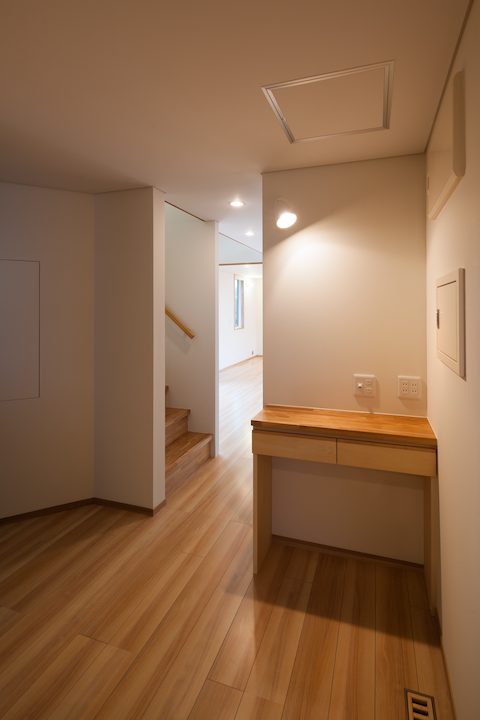 �S�R�E����̉Ɖ摜�R