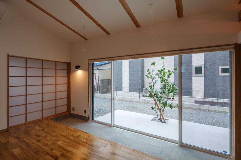 �S�R�E�Ò��̕����摜�V