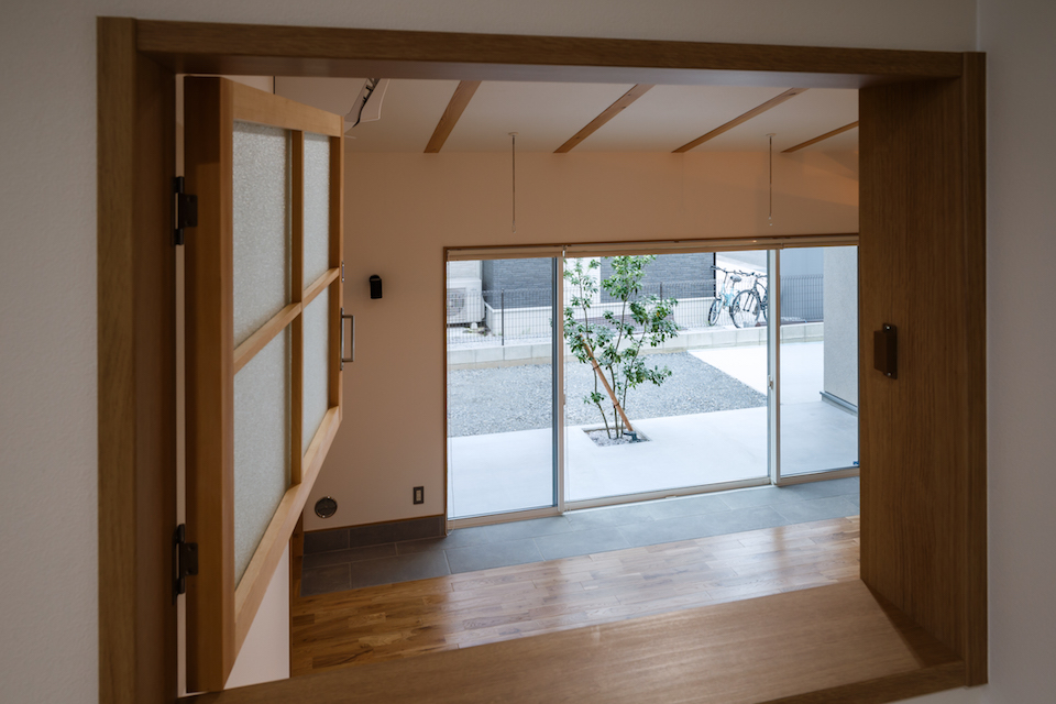 �S�R�E�Ò��̕����摜�P�S